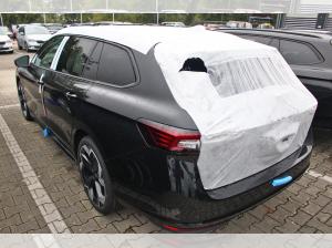 Skoda Superb Combi 2.0 TDI Sportline AHK|HuD|MATRX|DCC+