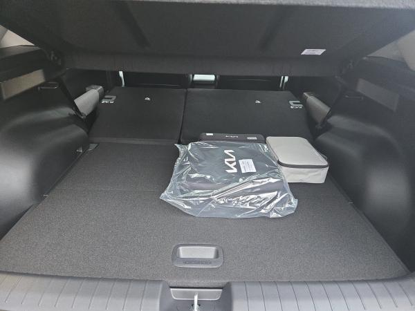 Kia EV4 81kWh Earth +MY26+DriveWise+360*Kam+SHZ+ACC++