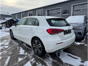 Mercedes-Benz A 250 PROGRESSIVE (224 PS) /AUTOMATIK/ALLWETTER/AHK/PDC/KLIMA/SHZ UVM.