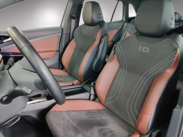 Volkswagen ID.4 Pro 4MOT 77kWh/LED/ACC/Navi/Style-Interieur