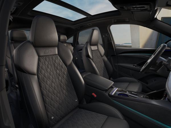 Audi Q5 Sportback e-hybrid quattro 220 kW S-line S tronic + 0,5 % Versteuerung+ PANO + TECH PRO + NAVI + MAT