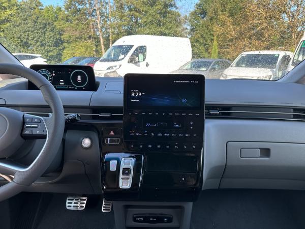 Hyundai STARIA HEV 7-Sitzer 1.6 T-GDI Signature + Panoramadach >Sofort verfügbar<