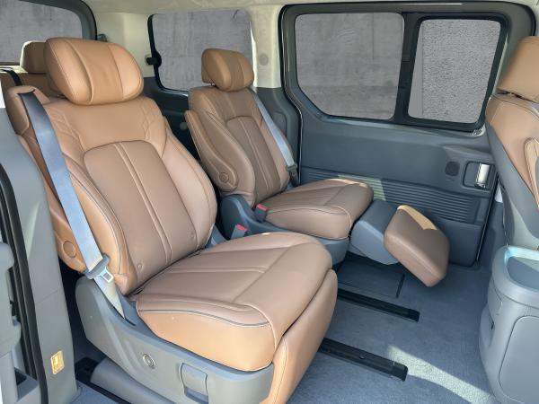 Hyundai STARIA HEV 7-Sitzer 1.6 T-GDI Signature + Panoramadach >Sofort verfügbar<