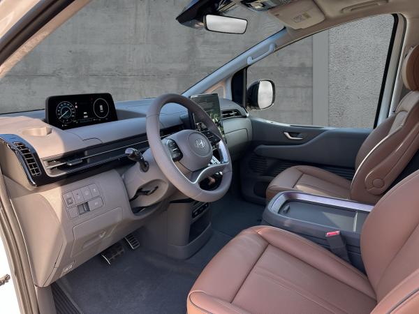 Hyundai STARIA HEV 7-Sitzer 1.6 T-GDI Signature + Panoramadach >Sofort verfügbar<