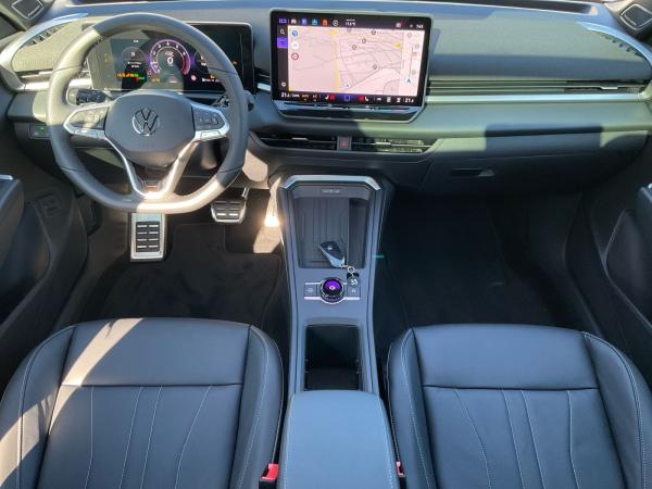 Volkswagen T-Roc R-Line 1.5 eTSI DSG AHK Navi Pano 360°