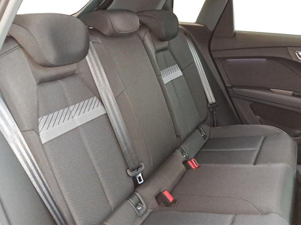 Audi Q4 e-tron 45, AHK, LED, DAB, Navi