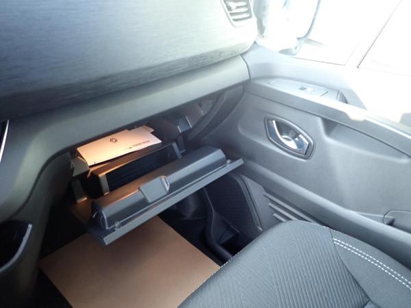 Renault Trafic Pkw Evolution Blue dCi 150 Automatik MY25