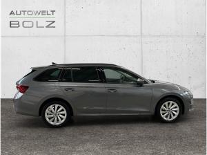 Skoda Octavia Combi Selection 2.0 TDI NAVI AHK HUD LED 360° JAHRESWAGEN