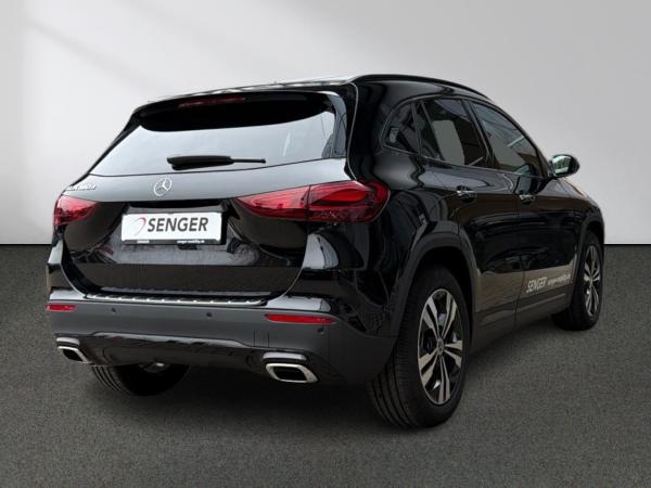 Mercedes-Benz GLA 180 d Progressive Distronic Panorama 360°-K.