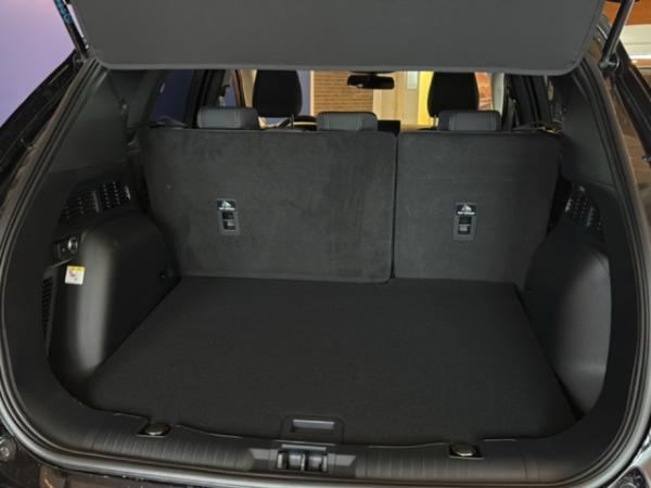 Ford Kuga TITANIUM FHEV NAVI / AHK / GJR / WINTER-PAKET