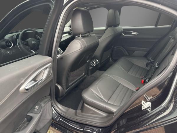 Alfa Romeo Giulia 2.0Turbo Q4 Veloce-April-Aktion +HARMAN/KARDON+PANORAMADACH+