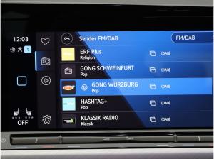 Volkswagen Golf Life 2.0 TDI DSG / LED, ACC, Navi, PDC, SHT