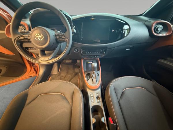 Toyota Aygo X Teamplayer Voll-Hybrid 2026 *NEUES MODELL*