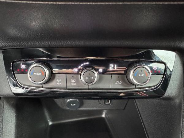 Opel Corsa F e GS Line LED+SHZ+Fernlichtass.+KlimaA