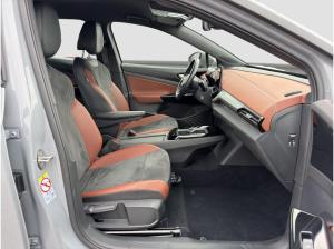 Volkswagen ID.4 Pure Schuko QO Navi+ LM19 Velours
