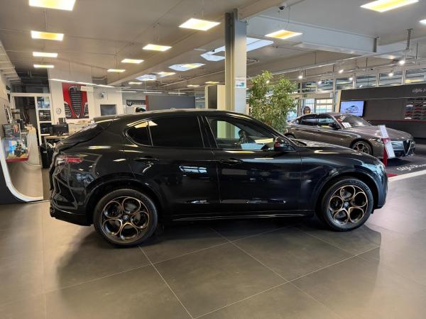 Alfa Romeo Stelvio 2.0 Turbo 16V Q4 AT INTENSA Abholung Mannheim