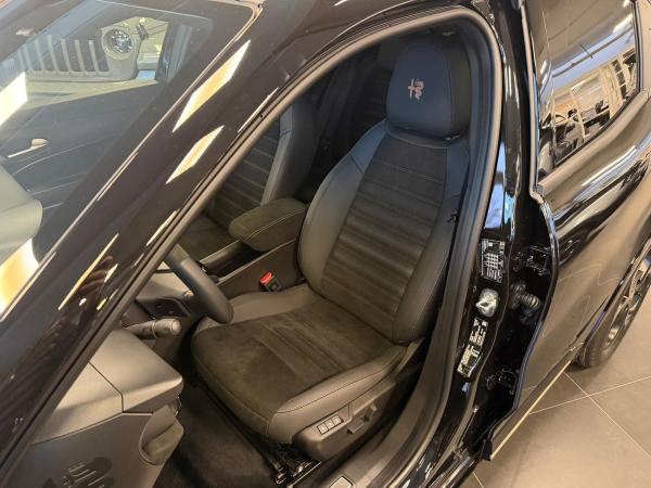 Alfa Romeo Junior Intensa 1.2 VGT 48V-Hybrid DCT Abholung Mannheim