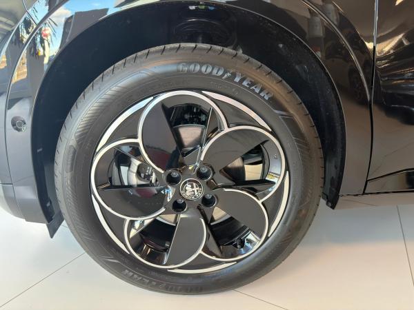 Alfa Romeo Junior 1.2 VGT 48V-Hybrid DCT Q4 Abholung Mannheim