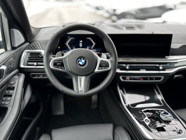 BMW X7 xDrive40d M Sport Pro B&W Surround AHK RFK