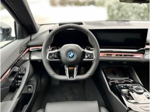 BMW 550 e xDrive Limousine M Sport Pro Head-Up DAB