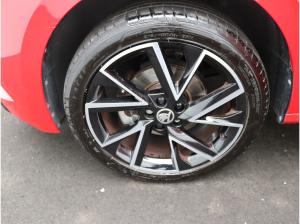 Skoda Kamiq Monte Carlo 1.5 TSI DSG / Pano, SmartLink+