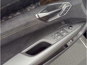 Audi e-tron GT RS performance  / Aktivfahrwerk / Carbon / Keramik