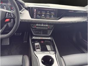 Audi e-tron GT RS performance  / Aktivfahrwerk / Carbon / Keramik