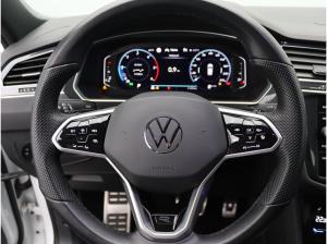 Volkswagen Tiguan R-Line 2.0 TDI 4M DSG / Pano, Matrix, AHK