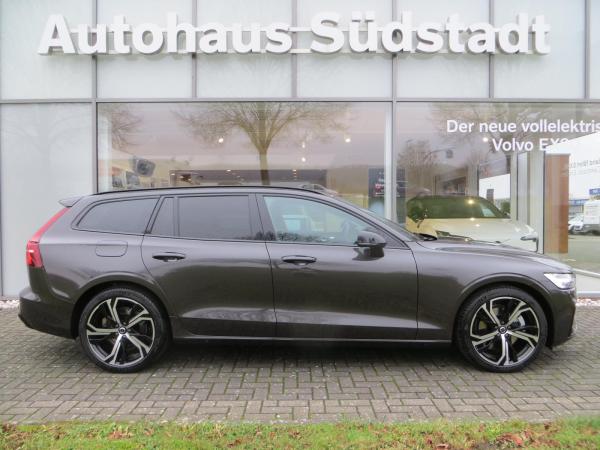 Volvo V60 V60 B4Plus Dark 2025