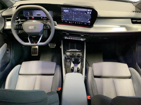 Audi Q3 SUV TFSI S tronic ACC AHK AUT Kam. LED