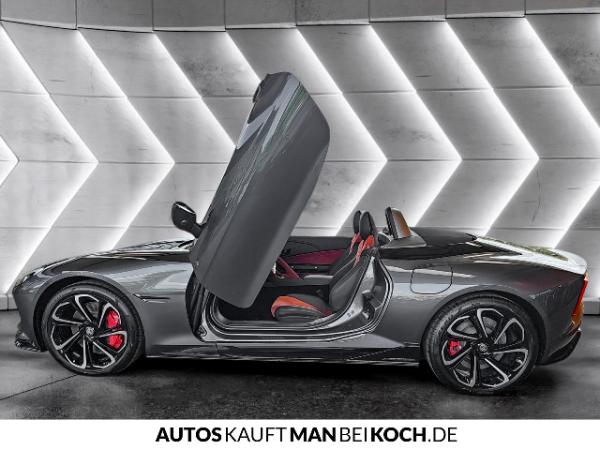 MG Cyberster Xpower Andes Grey, Black/Red Interi