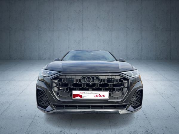 Audi Q8 SUV S line business TFSI e qu. tiptr. PANO 23