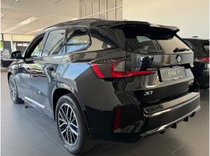 BMW X1 sDrive20d M-Sportpaket AHK/HUD/Massage/ACC/Qi