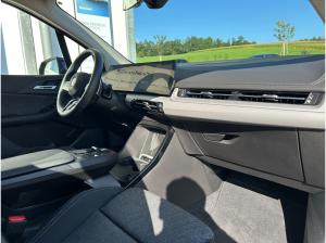 BMW 220 220i Active Tourer AHK/RFK GARANTIE bis 07/2029