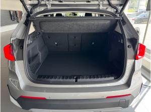 BMW iX1 xDrive30 AHK/18-Zoll-LM/AdaptLED/RFK/KomfZug.