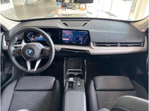 BMW iX1 xDrive30 AHK/18-Zoll-LM/AdaptLED/RFK/KomfZug.