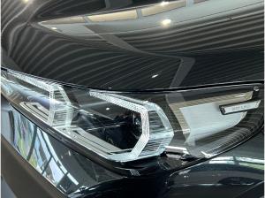 BMW iX1 xDrive30 18-Zoll/PremiumPaket/AHK/SportSitze