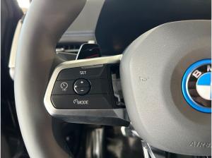 BMW 230 230e xDrive Active Tourer M-Sportpaket AHK/HUD/Qi
