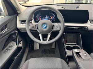 BMW iX1 xDrive30 AHK/ACC/AC-LADEN-PROF/18-Zoll/RFK