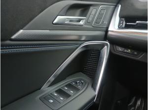 BMW iX2 eDrive20 M-Sportpaket-Pro AHK/Massage/Memory