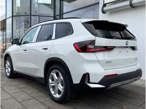 BMW iX1 xDrive30 18-Zoll/AHK/LKH/DrivingAssistant