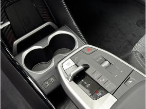 BMW iX1 eDrive20 Panorama/AHK/18-Zoll/PremiumPaket