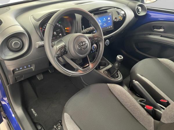 Toyota Aygo X Business Edition 72PS inkl. Metallic🚀​🚀​Engelbart-AKTION🚀​🚀​Sitzheizung / Rückfahrkamera