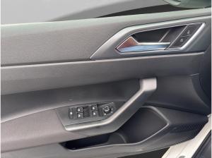 Volkswagen Taigo R-Line 8 Fach bereift sofort verfügbar!