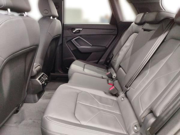 Audi Q3 40 TDI quattro S tronic S line Matrix-LED Navi PDC DAB VC