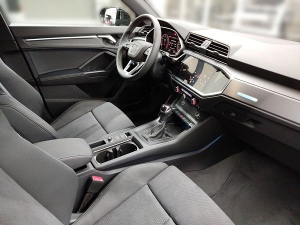 Audi Q3 35 TFSI S tronic S line Matrix-LED Navi VC DAB PDC