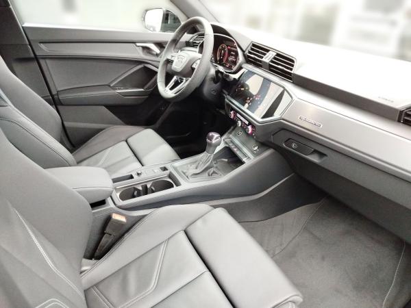 Audi Q3 40 TDI quattro S tronic S line Matrix-LED Navi PDC DAB VC