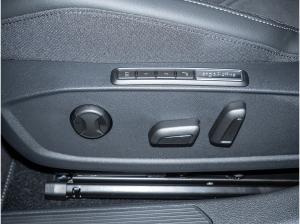 Volkswagen Golf VIII