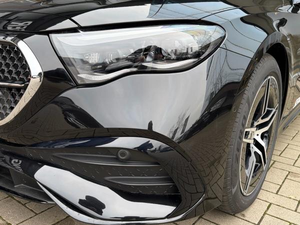 Mercedes-Benz E 220 d T AMG Digital-Light Distronic Burmester