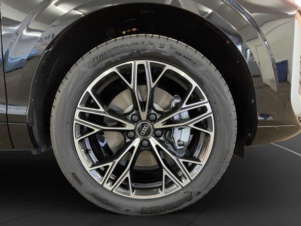 Audi Q3 e-hybrid S tronic LED LM 19" Navi PDC+RFK
